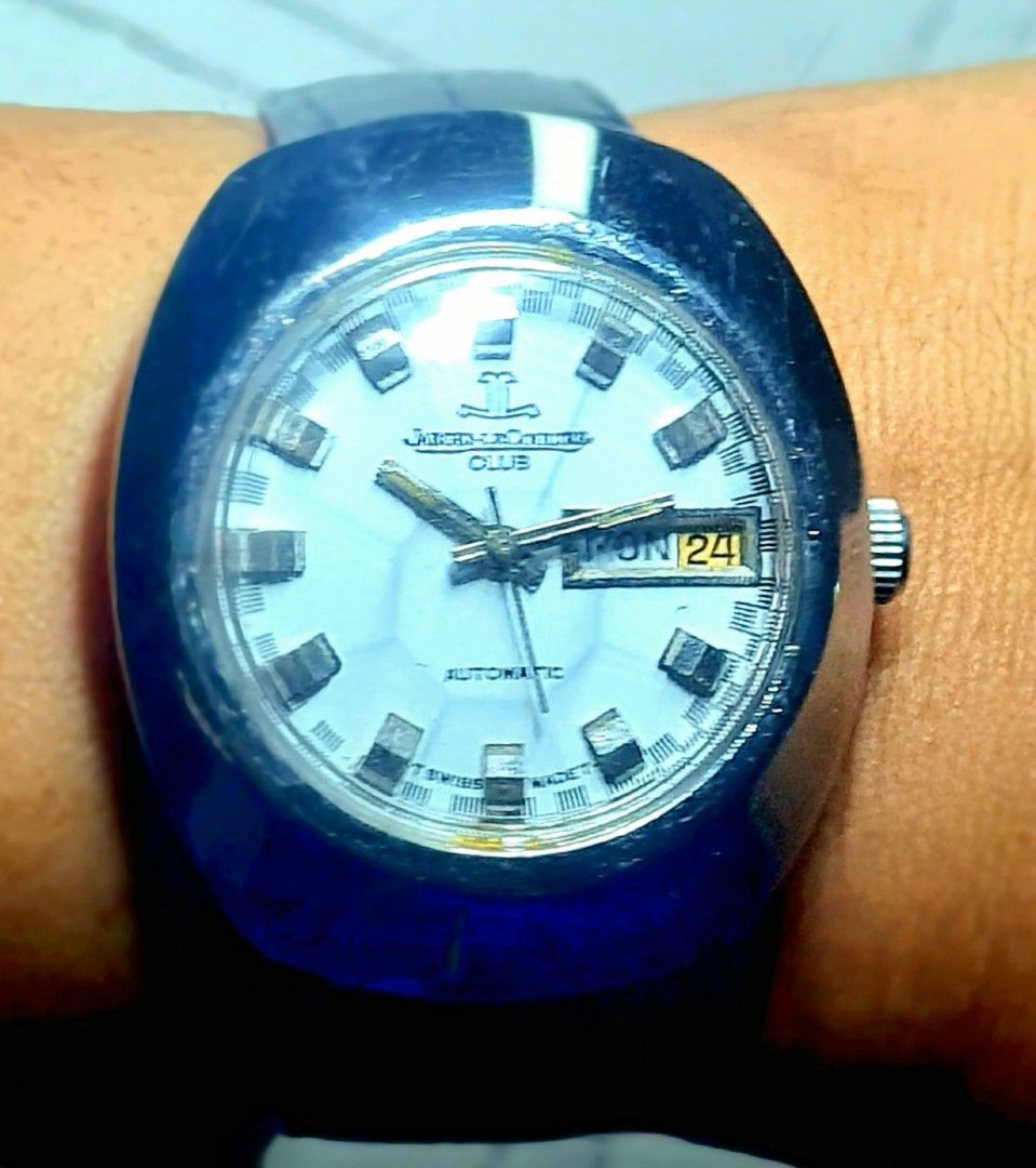#Jaeger Lecoultre Vintage Swiss Watch # automatic (Category: Luxury Watches) located in Caloocan City. Submitted by allig8 (Listing ID 1321645672, Image 3). Description: This JAEGER LECOULTRE Swiss watch boasts a stunning silvery case with a beautiful round white dial that features shiny hour markers as indices. The 38mm oval case houses a reliable automatic movement with 25 jewels, ensuring accurate timekeeping that will last beyond a lifetime. 
