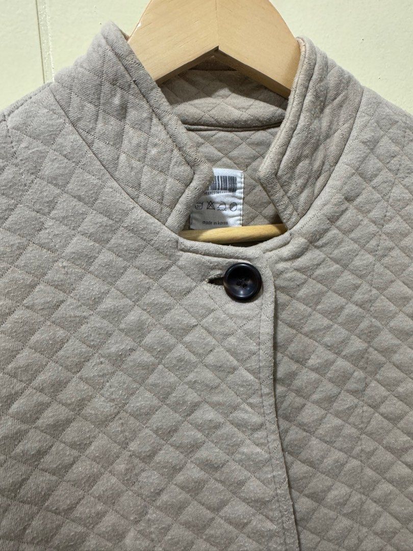 Korean Jacket (Category: Coats, Jackets and Outerwear) located in Kuala Lumpur. Submitted by s.n.collection (Listing ID 1321532829, Image 3). Description: .