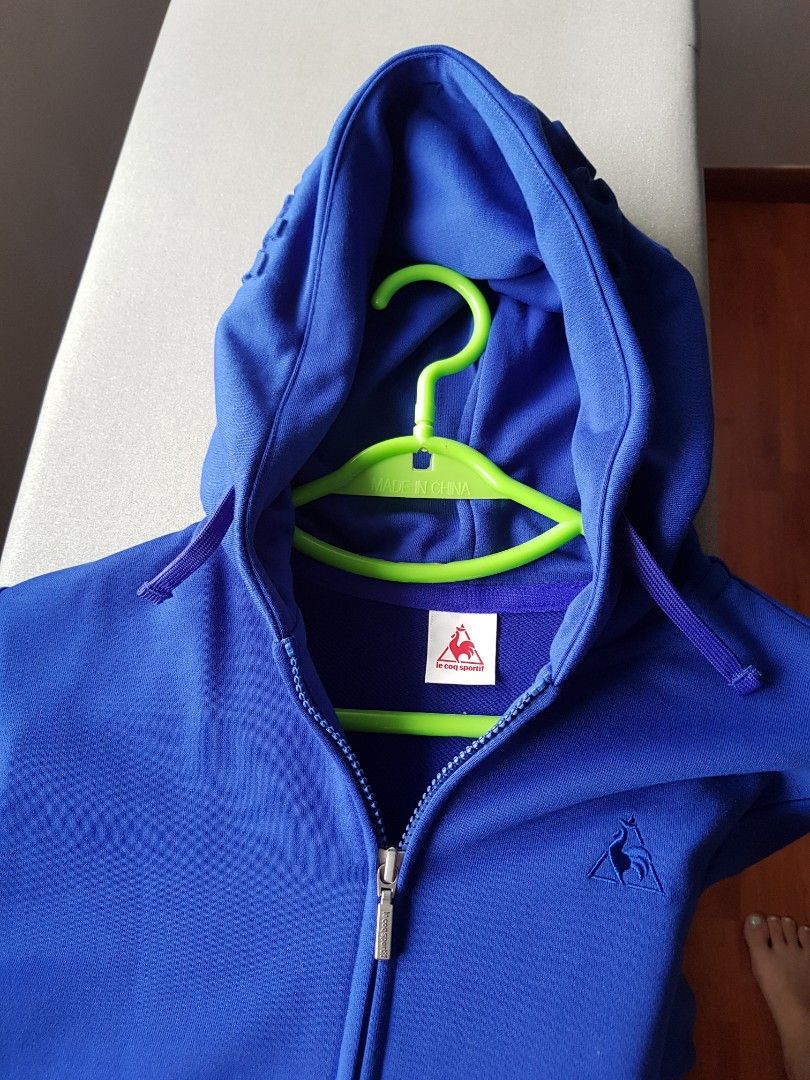 Le Coq Sportif Hooded Sweater Men s Fashion Coats Jackets and Outerwear on Carousell
