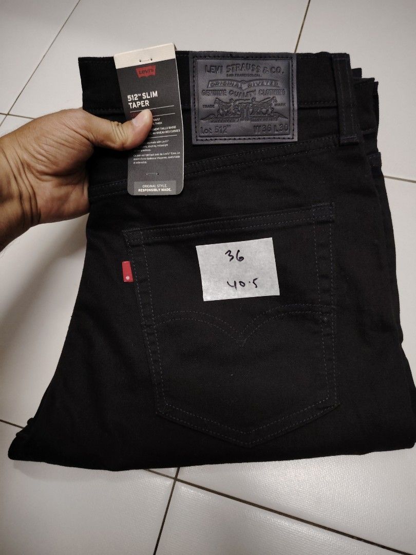 Levis w36 l30 top