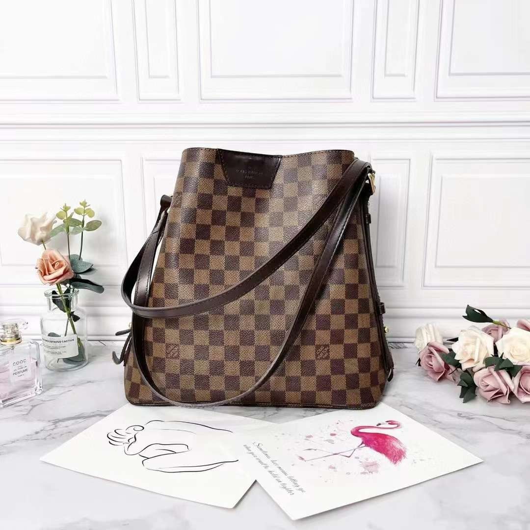 Louis vuitton cabas damier 2025