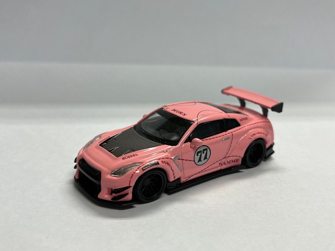 Minigt Mini GT NO 76 LB Works Nissan GT-R GTR R35 Pink Pig size
