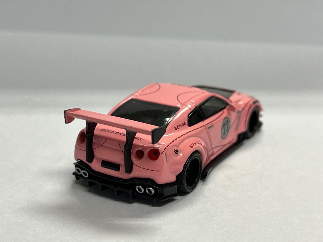 Minigt Mini GT NO 76 LB Works Nissan GT-R GTR R35 Pink Pig size