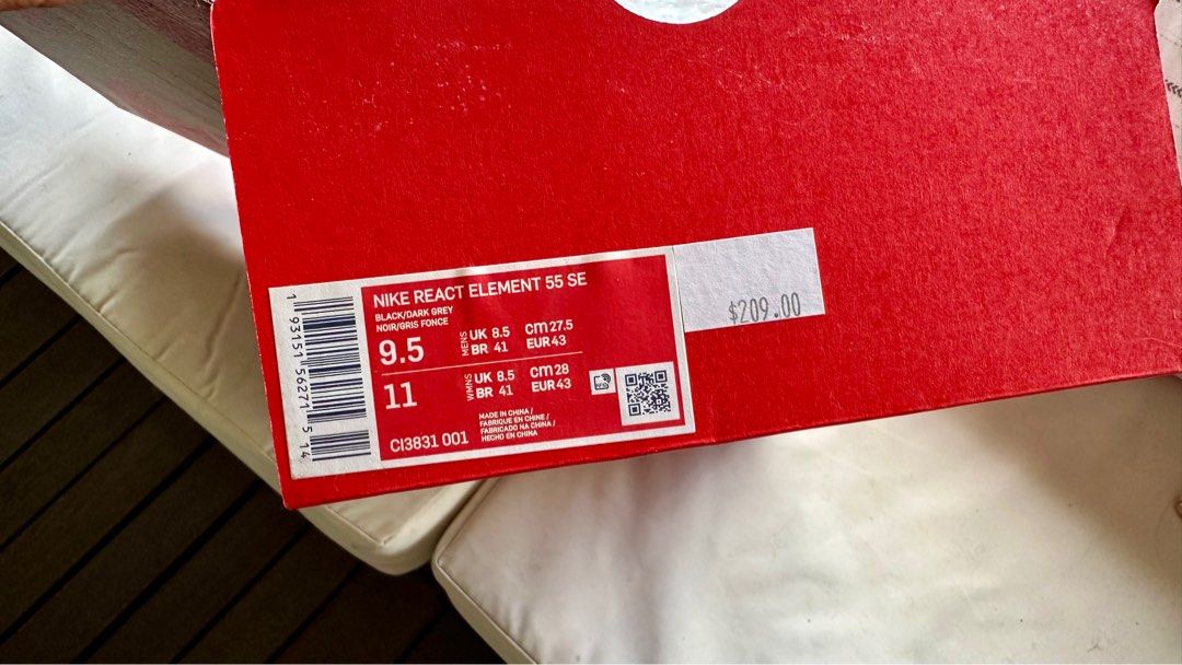 Nike react Element 55SE (Category: Sneakers) located in Singapore. Submitted by cre008 (Listing ID 1321494839, Image 2). Description: Size: see images. Wrongly ordered. BNIB. Slightly negotiable .