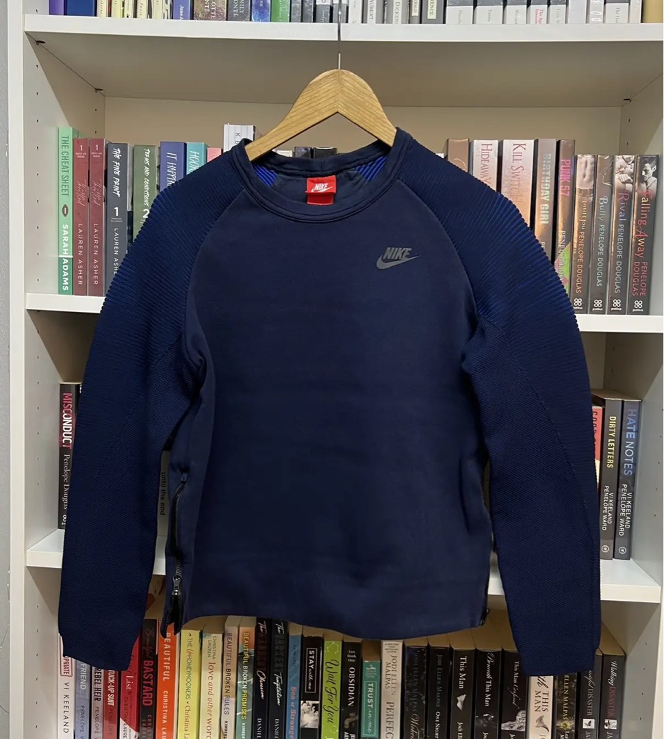 Nike running sweater hot sale