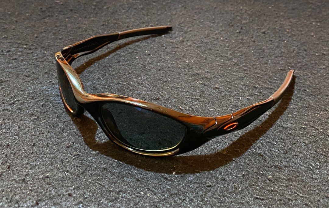 小物 OAKLEY minute2.0 OAKLEYオークリー女性用スポーツサングラス。MINUTE2.0（ミニット2.0