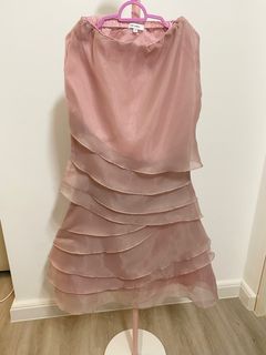 (Category: ) located in . Submitted by prettyclothes92 (Listing ID 1321600341, Image 1). Description: .