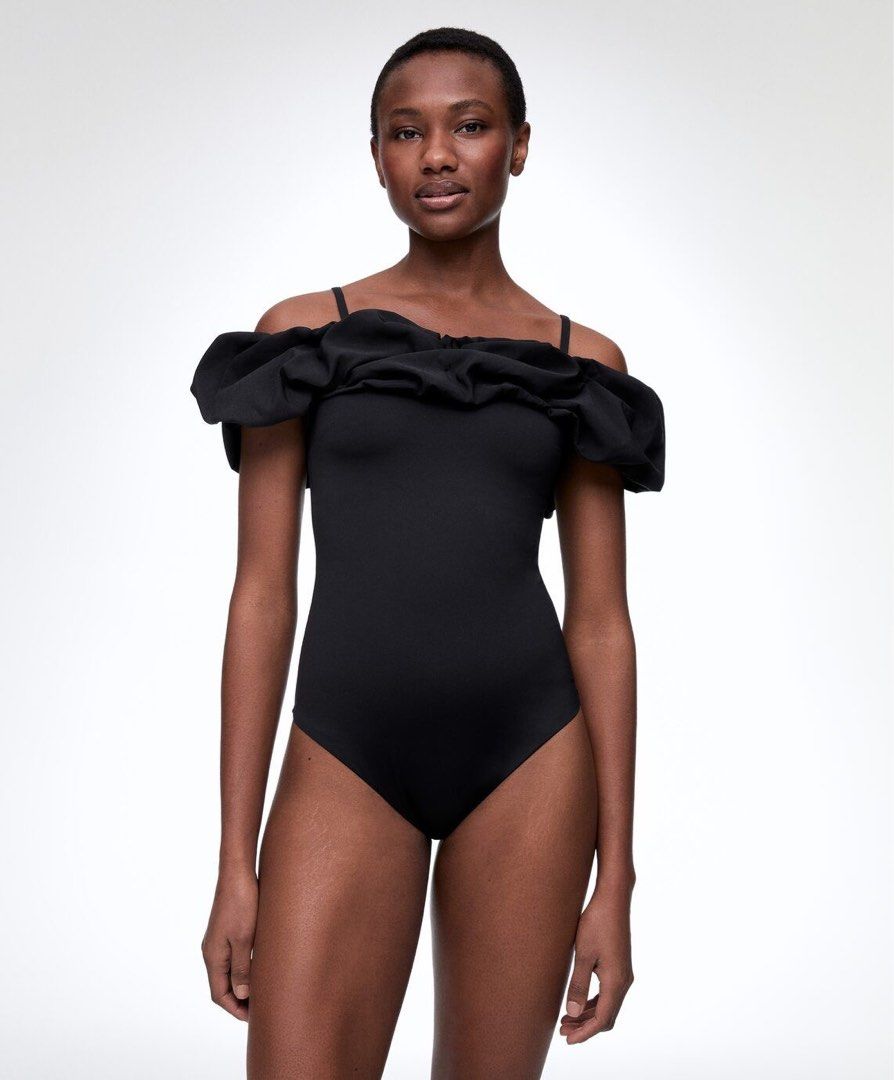 Oysho Ruffle Bandeau Swimsuit Women s Fashion Swimwear Bikinis Swimsuits on Carousell
