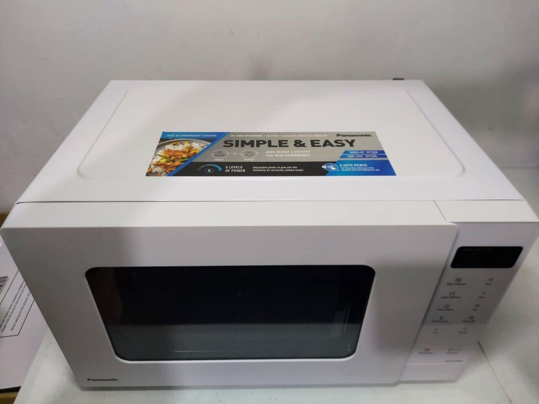 Panasonic Microwave Oven (Category: Ovens & Toasters) located in Taytay. Submitted by mikz_1303 (Listing ID 1321619428, Image 3). Description: Panasonic Microwave Oven Australian mall pull out used as display unit model:NN-ST34NW 23L box no issue open box only for testing and picture mall price 12K 220V Pm me for more info....