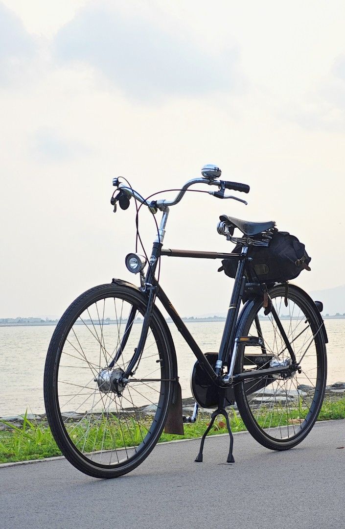 Pashley Roadster sovereign Handmade in England Sports Equipment Bicycles Parts Bicycles on Carousell