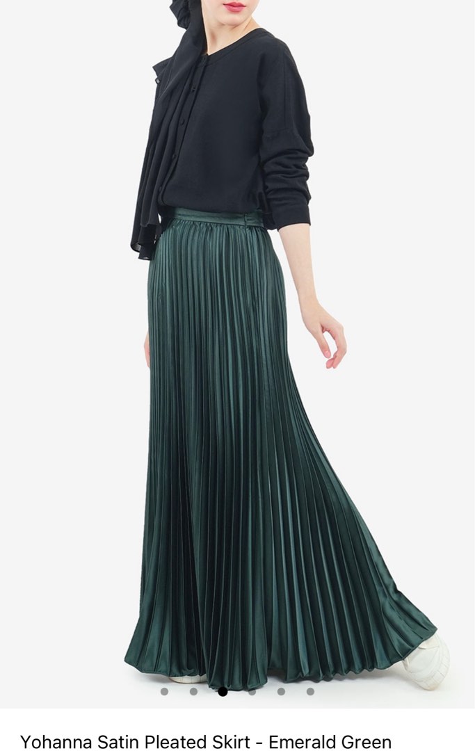 Emerald green satin pleated skirt outlet