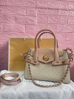 (Category: ) located in . Submitted by elvarpreloved (Listing ID 1321480613, Image 1). Description: .