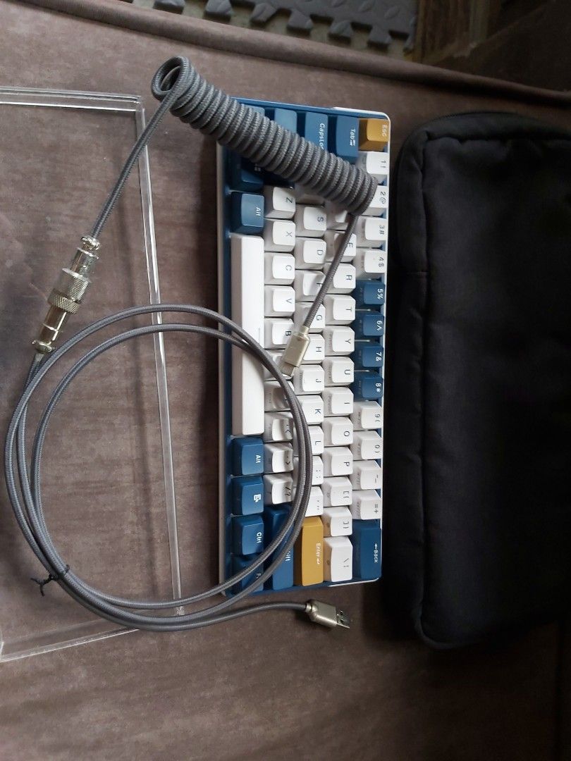 RK Royal Kludge Mechanical Keyboard Wireless 60 (Category: Computer Keyboard) located in Malabon City. Submitted by trevy (Listing ID 1321505239, Image 1). Description: RK Kludge 60% wireless keyboard Acrylic cover worth 500 included Case worth 500 included RK coil chord worth 400 included.