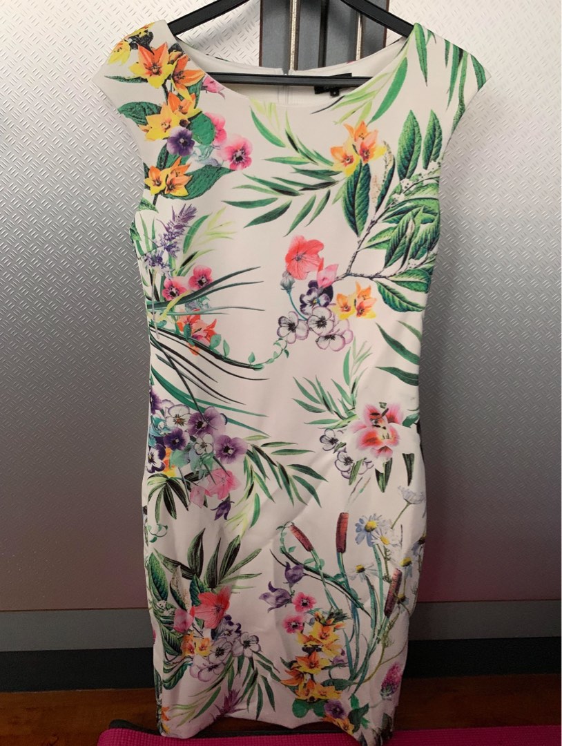 SALES BN Zalora Vintage Floral Elegant Bodycon Work Dress Women s Fashion Dresses Sets Dresses on Carousell