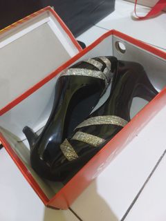(Kategori: ) berada di . Dikirim oleh risakeee (ID iklan 1321641709, Gambar 1). Deskripsi: .
