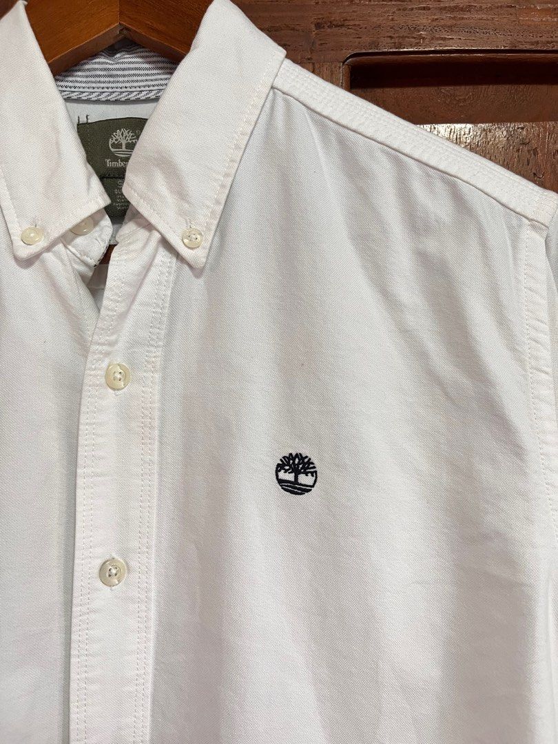 Timberland polo longleeve buttondown (Category: Formal Shirts) located in Quezon City. Submitted by charddaddy (Listing ID 1321526458, Image 2). Description: Medium fitting 28x20 Excellent condition.
