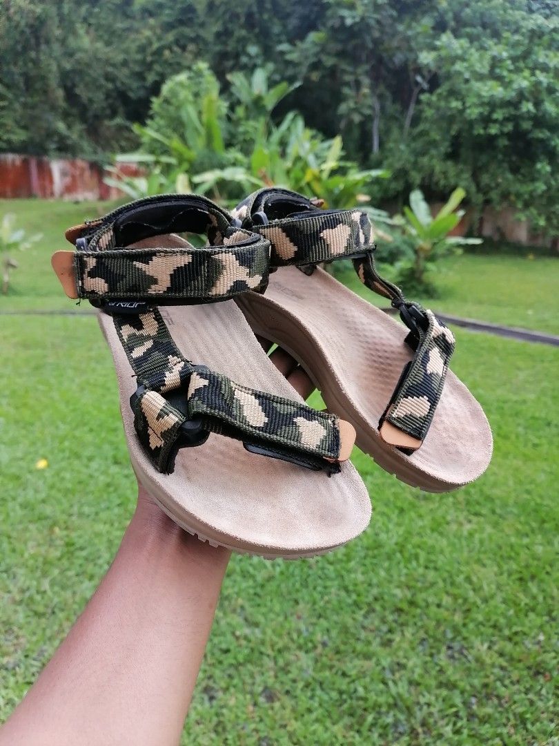 Camo sandals womens 2025