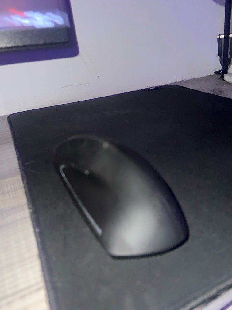 Vertical mouse (Category: Mouse & Mousepads) located in Manila. Submitted by akiioooo (Listing ID 1321611223, Image 1). Description: .