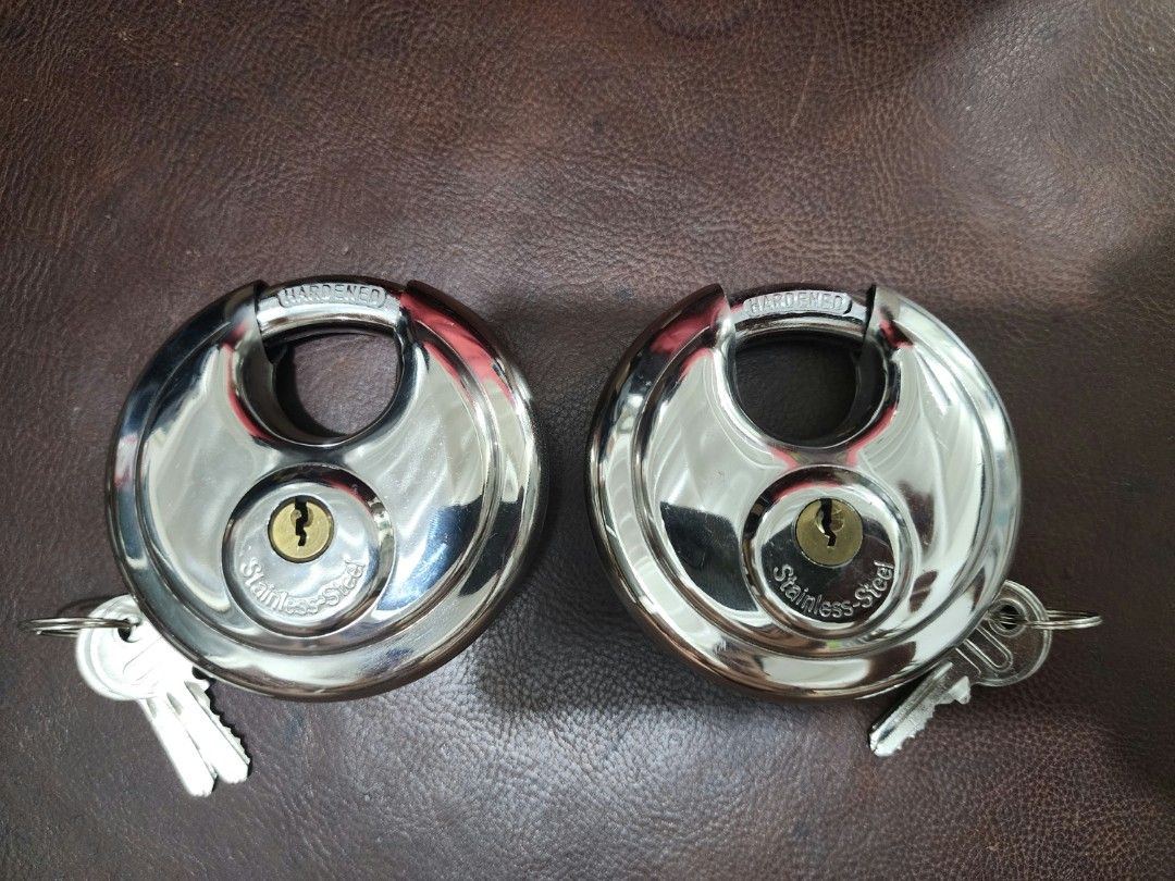 Vintage stainless steel disc padlock (Category: Locks, Doors & Gates) located in Quezon City. Submitted by vintagespektroom (Listing ID 1321509005, Image 1). Description: For sale new old stock Pulse stainless steel disc padlock in excellent condition Diameter: 9cm Price:1,800 each 3,000 for both For inquiries, message or call me at 09171548596 Quezon City area Shipping at buyer's expense Mode of payment : Gcash/COD/Bank transfer.