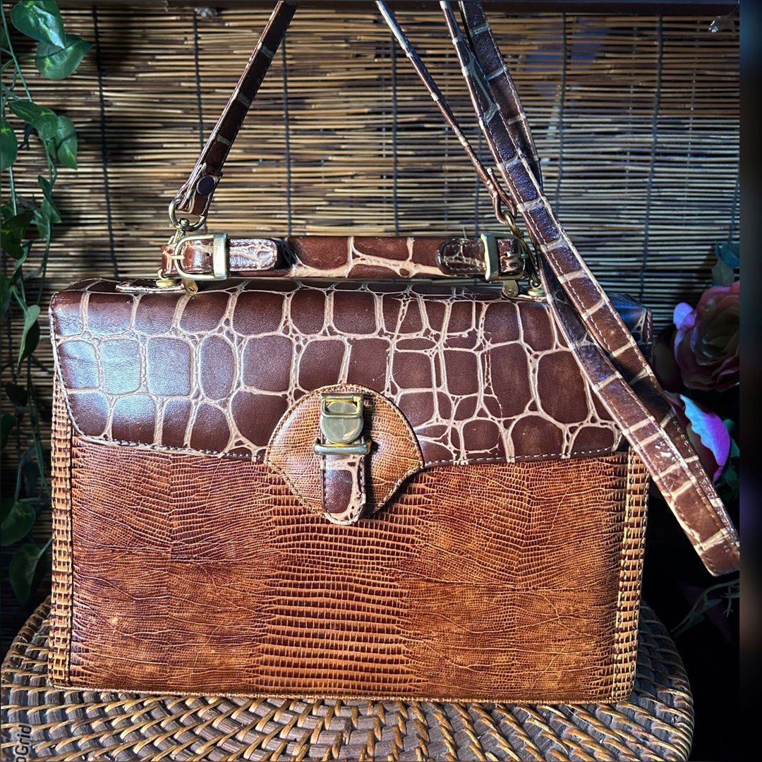 VOGLINE Vintage bag. Unique bag (Category: Luxury Bags & Wallets) located in Quezon City. Submitted by whatsinmyclosett (Listing ID 1321610308, Image 1). Description: VORLINE Vintage bag. Unique bag ☑️item in Japan ☑️ORIGINAL 💯 ☑️GOOD condition ☑️30 X 21 CM ☑️VINTAGE ‼️ ☑️manage your expectation this is second hand / Vintage Item Hindi Brand New Binibili mo! ♥️unique bag.. normal sign of used. Issue sa flap nya. May part ng feeling but loob is g
