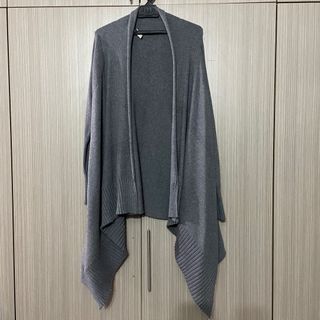 (Category: ) located in . Submitted by oshpreloved (Listing ID 1321646217, Image 1). Description: .