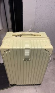 （分類：）位於 。 由 s43355 提交（商品編號 1321659704，圖片 1）。簡介： 。