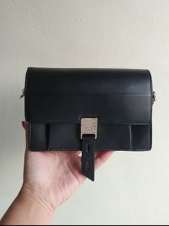 由 tia.letgo (刊登 ID 1321773016，圖片 1) 提交，位於 的 (類別：)，說明：。