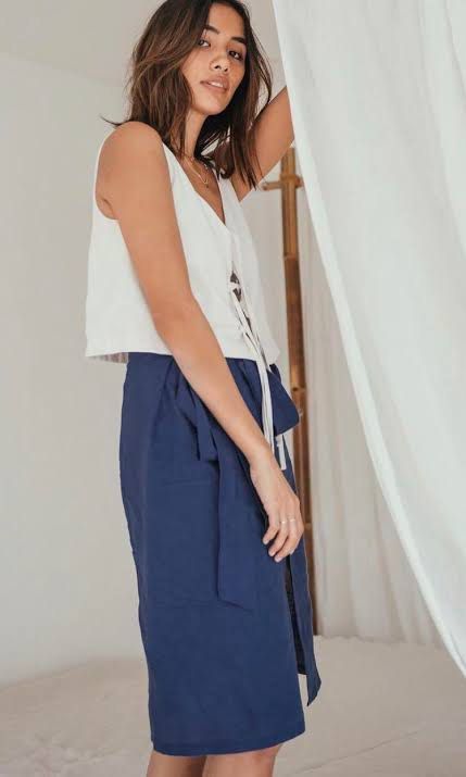 Anika Joshua Tree Skirt (Category: Skirts) located in Makati City. Submitted by stfbg (Listing ID 1321718045, Image 1). Description: Third photo for reference only.