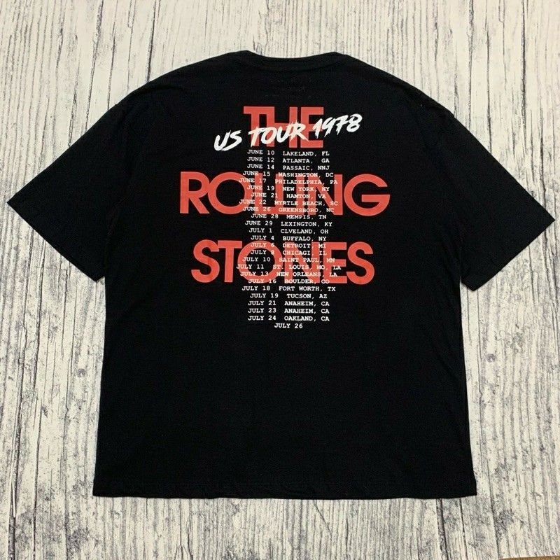 Baju Kaos PULL&BEAR Oversize/T-Shirt Vintage Rolling Stones Hitam