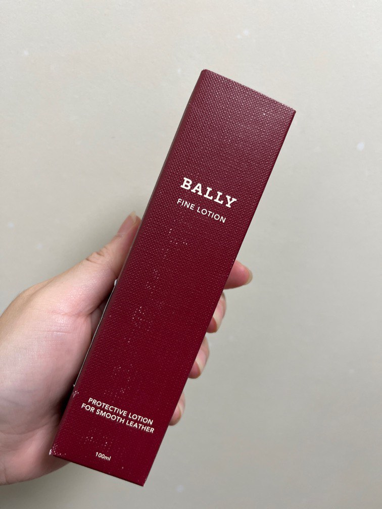 Bally fine lotion top