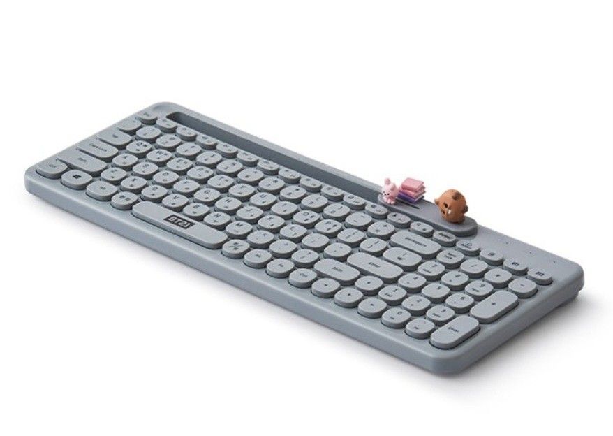 BT21 Little Buddy Wireless Keyboard (Category: Computer Keyboard) located in Quezon City. Submitted by niceandfancy (Listing ID 1321806533, Image 2). Description: BT21 LITTLE BUDDY FIGURE MULTI PAIRING KEYBOARD Material: ABS Size: - Product: 376 x 145 x 24mm - Slot: 205 x 13 x 14mm Components : - 1 Keyboard - 1 Manual - 1 Figure - 1 Transparent photocard holder.