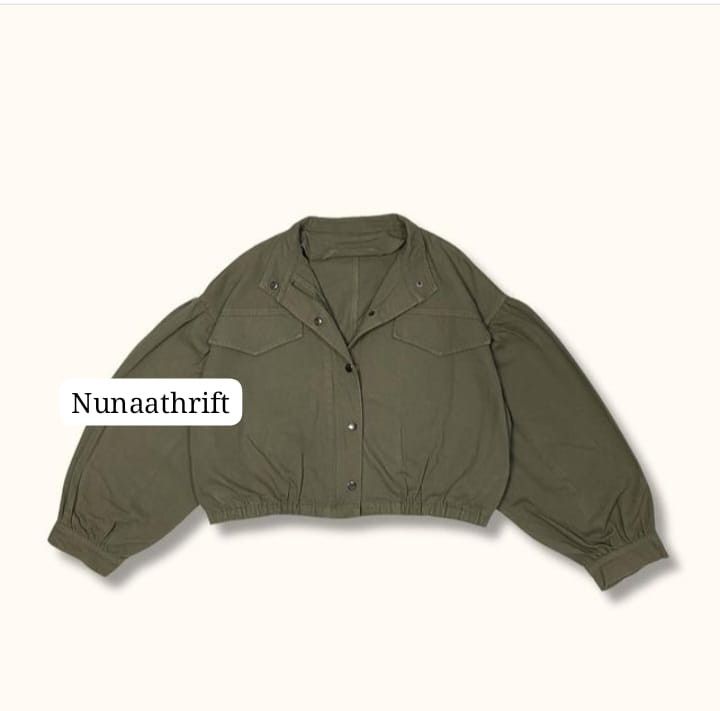 Jaket crop army top
