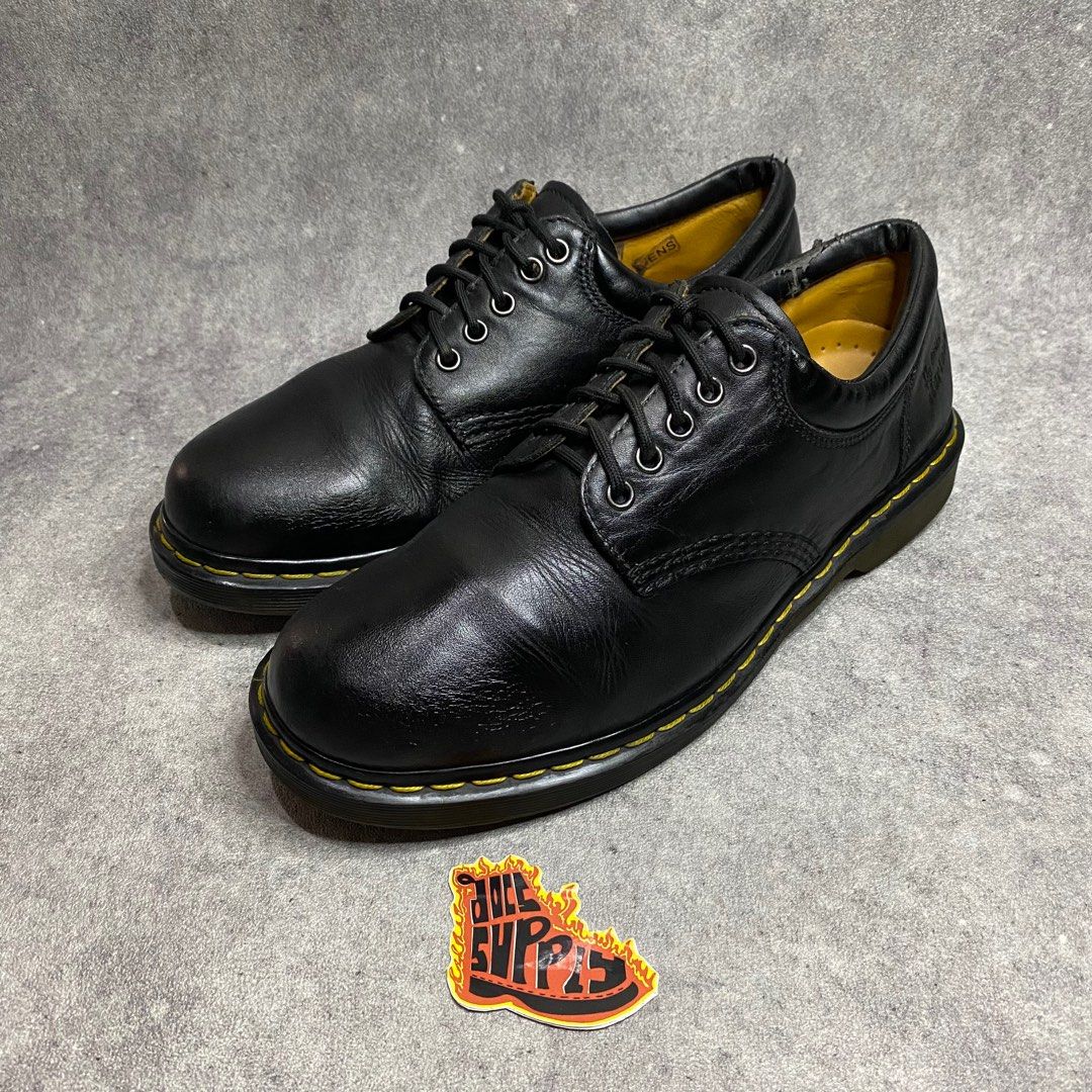 Dr. Martens 11849 Black size 45 Fesyen Pria Sepatu Sepatu Boot di Carousell