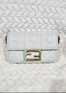 (Category: ) located in . Submitted by shopextraph (Listing ID 1321721881, Image 1). Description: .