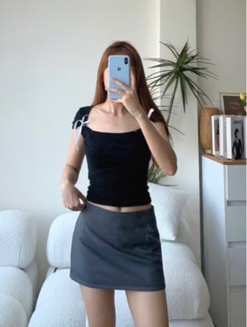 grey low waist skirt