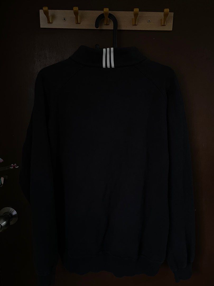 halfzipper adidas (Category: Activewear) located in Kuala Lumpur. Submitted by originalstoreee (Listing ID 1321663117, Image 3). Description: original item pit 22.5 labuh 24.5 sesuai untuk saiz s or m item mmg solid.
