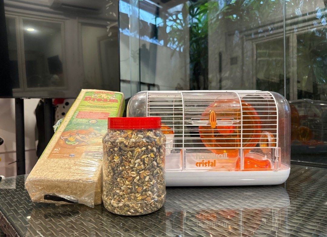 Hamster cage bedding best sale