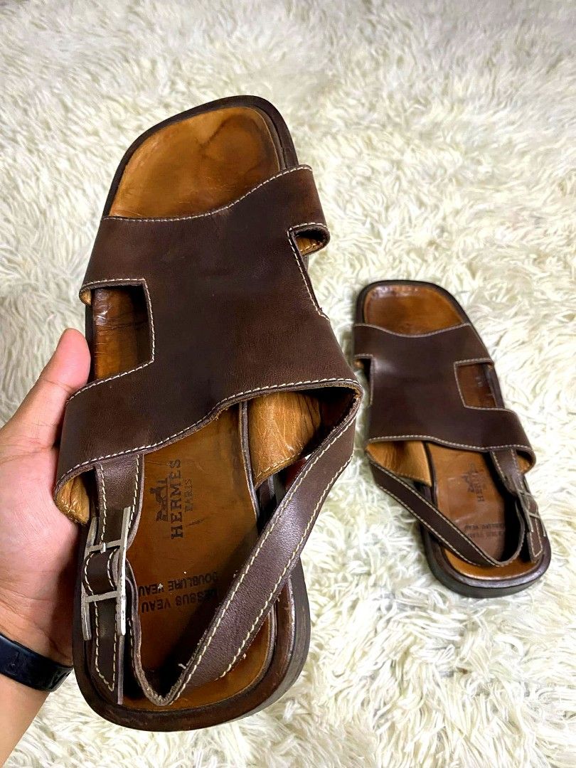 Hermes Sandals (Category: Slippers & Slides) located in Davao. Submitted by d24shop (Listing ID 1321758539, Image 2). Description: Hermes Semelle Cuir Men's Leather Sandal (Hard to find) --------------------------- 📍 KINDLY MANAGE YOUR EXPECTATIONS. 📍 1 DAY RESERVATION ONLY. 📍 PAYMENT FIRST. 📍 ONCE THE ITEM/S HAS BEEN PAID, WE WILL SHIP IT RIGHT AWAY OR IT'S UP TO YOU. 📍 OTHER INFO ABOUT THE ITEM OR PERSONAL INFO WILL BE GIVEN ON OUR CONVERS