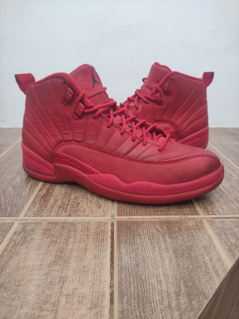 J12 gym red shop