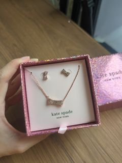 (Category: ) located in . Submitted by curlyshops (Listing ID 1321711833, Image 1). Description: .
