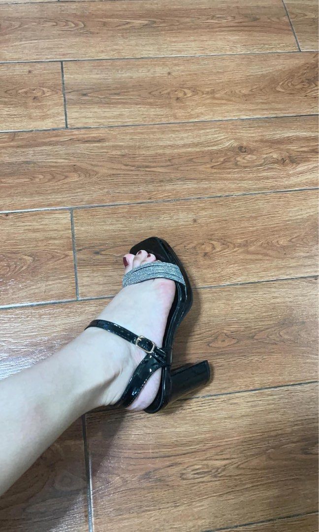 Katerina Heels (Category: Heels) located in Santa Rosa. Submitted by ivanandvannahstuff (Listing ID 1321735783, Image 2). Description: Used once. Very nice and sturdy. fits 6.5 to 7 us Size Heels: 3 inches high.