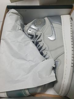 (Category: ) located in . Submitted by hypecloset00 (Listing ID 1321796818, Image 1). Description: .