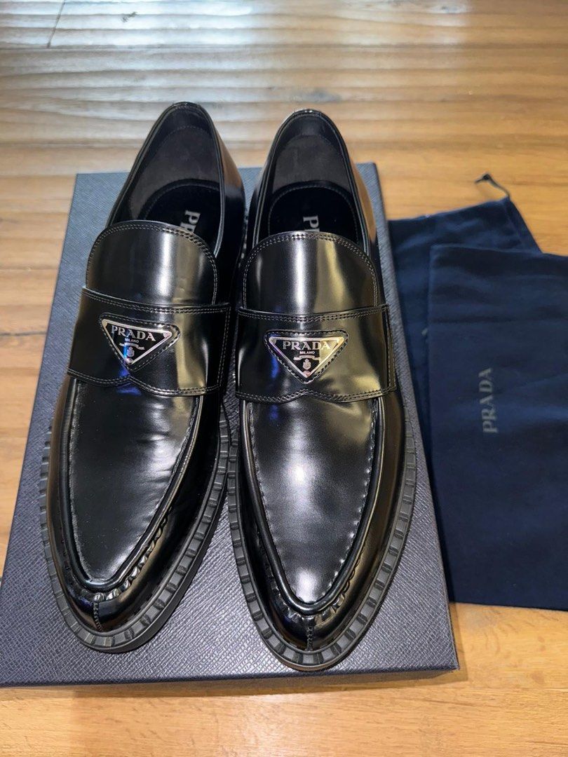 Loafer （分類：西裝鞋）位於 Hong Kong。 由 laydckw 提交（商品編號 1321663144，圖片 3）。簡介： Like new , wore once (just tried on) , releasing cox the size doesn’t suit my feet.。