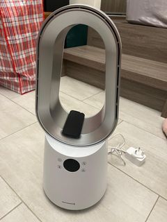 （分類：）位於 。 由 chillinggum 提交（商品編號 1321769453，圖片 1）。簡介： 。