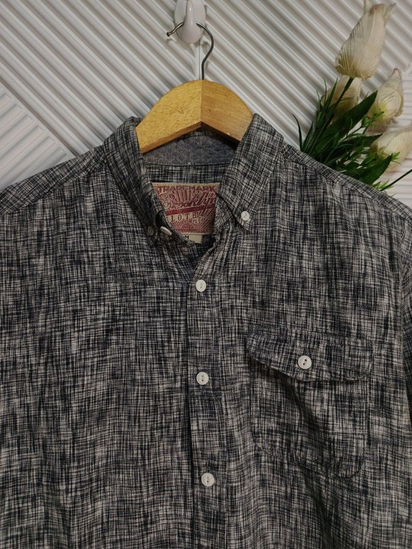Mens Branded polo longsleeve (Category: Sets & Coordinates) located in Bulacan. Submitted by cathycampo51092 (Listing ID 1321674896, Image 2). Description: No issue.