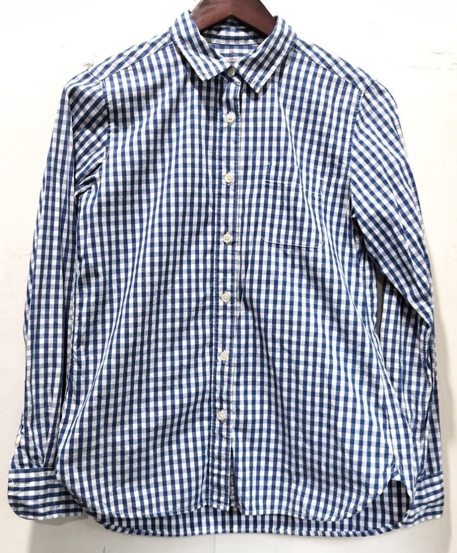 MUJI gingham poplin blouse (Category: Longsleeves) located in Quezon City. Submitted by sicnarf_95 (Listing ID 1321743718, Image 2). Description: tagged size Medium shoulders: 15.5" sleeves: 22" pit to pit: 15.5" length: 25".