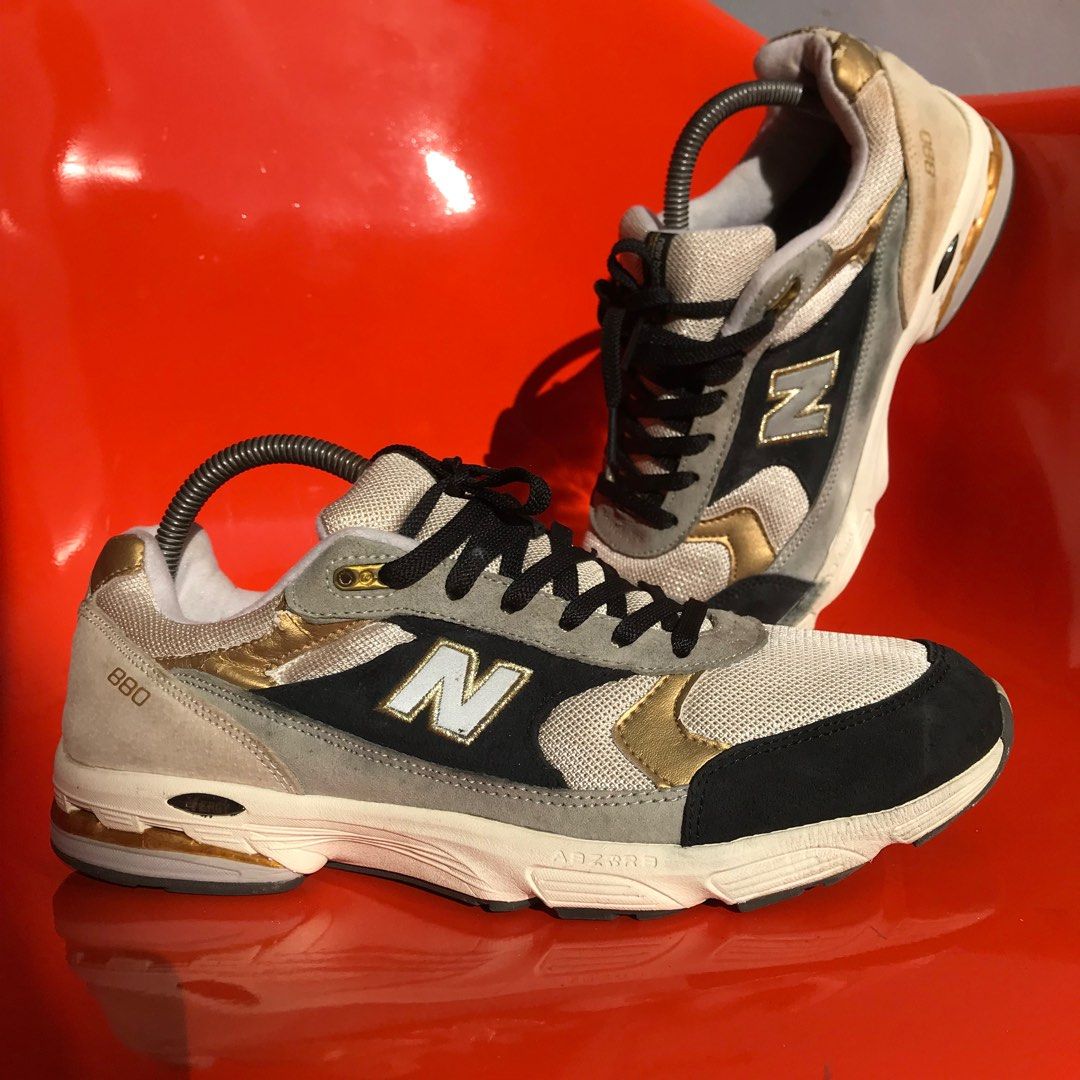 New Balance 880 Marathon Running Shoes White black Gold Colorway