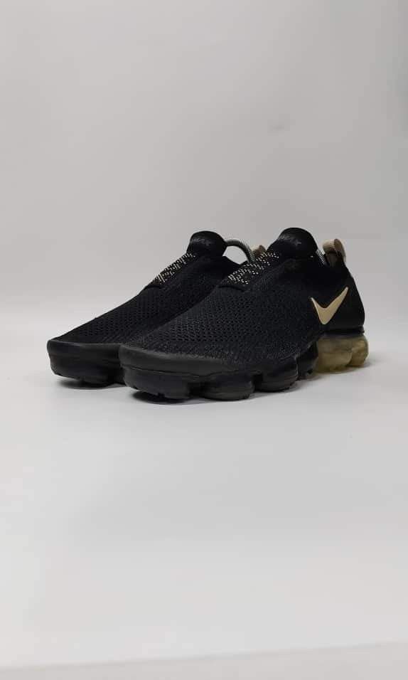 NIKE AIR VAPORMAX MOC 2 SLIP ON 8.5 UK Men s Fashion Footwear Sneakers on Carousell