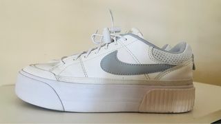 (Category: ) located in . Submitted by mc_closet16 (Listing ID 1321686729, Image 1). Description: .