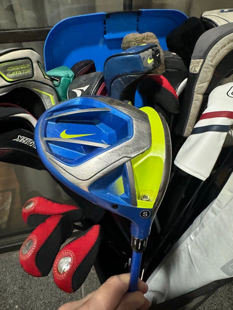 Nike Vapor fly (Category: Golf) located in Makati City. Submitted by qualityseconds (Listing ID 1321734779, Image 1). Description: Dented head with Nike Vapor fly stock shaft. Stiff..
